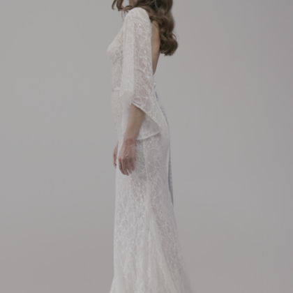 Maßgeschneidertes Brautkleid: Ozeana von Otilia Brailoiu