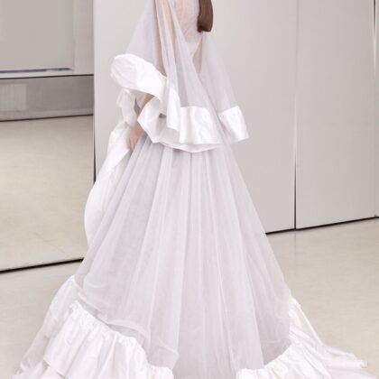 Maßgeschneidertes Hochzeitskleid von Weddista: Octavia von Otilia Brailoiu