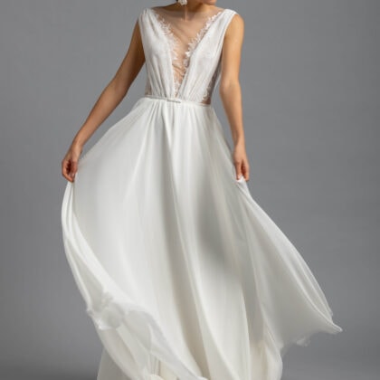 Beatrica von One&Only: Hochzeitskleid maßgeschneidert von Weddista