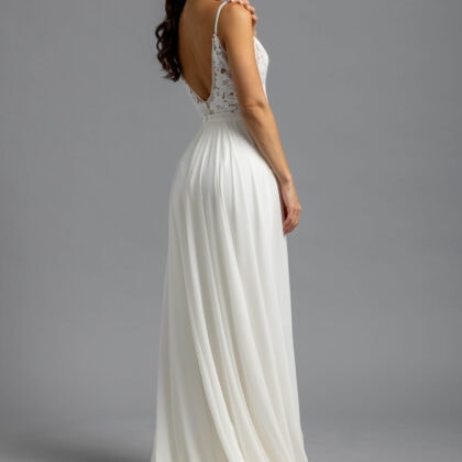 Charlotte von Weddista - Maßgeschneidertes Brautkleid von One&Only