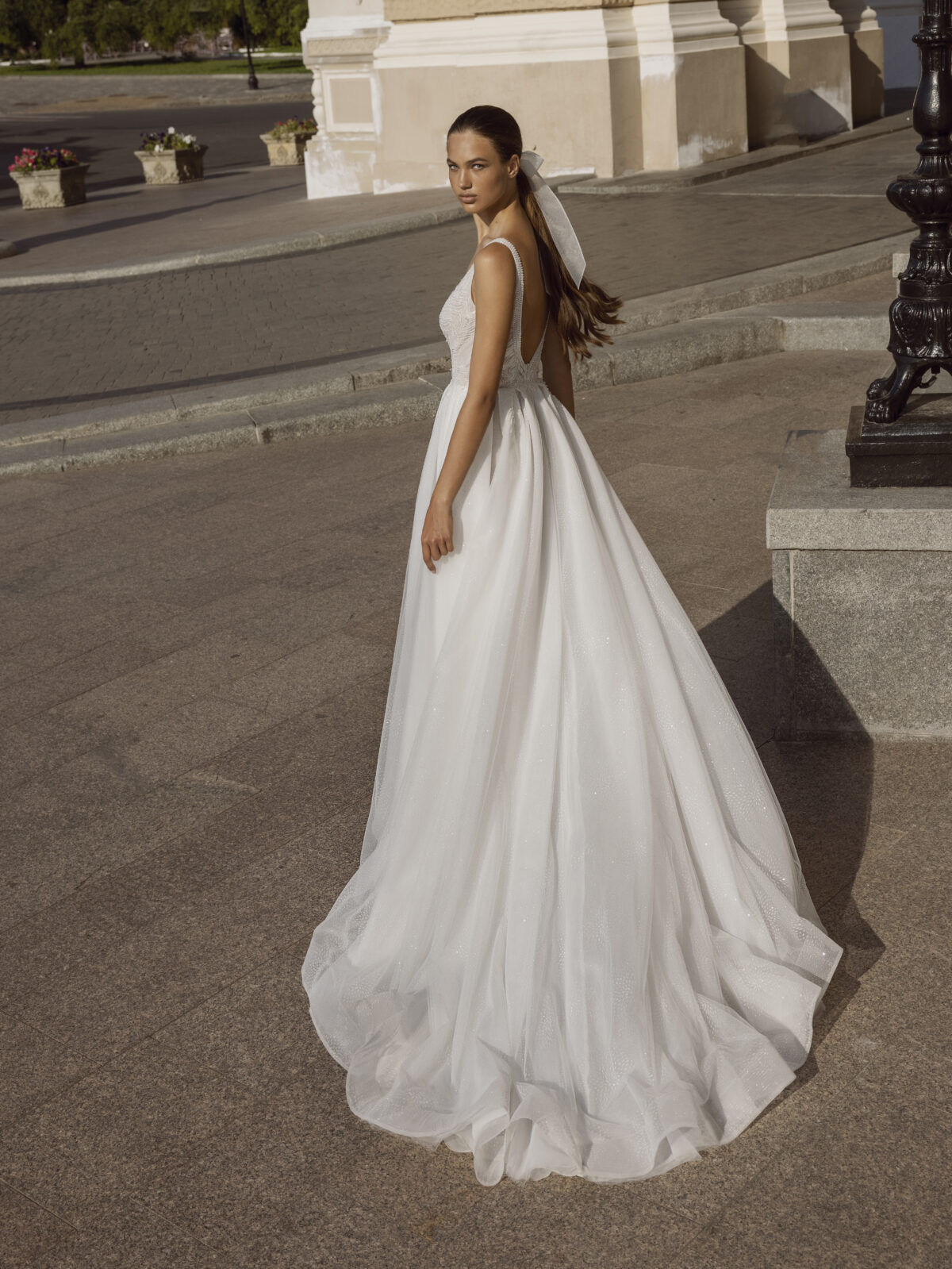 Laura von Ricca Sposa: Elegantes maßgeschneidertes Hochzeitskleid