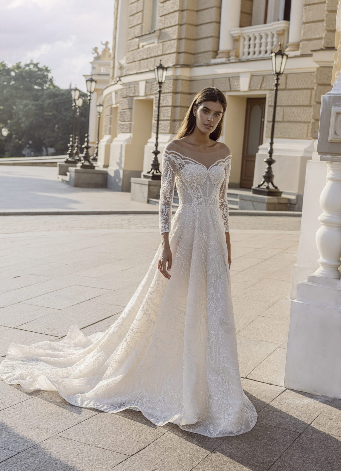 Mona - Brautkleid von Ricca Sposa - Weddista 03 Langärmeliges Brautkleid Mona von Ricca Sposa: Maßgeschneidert von Weddista